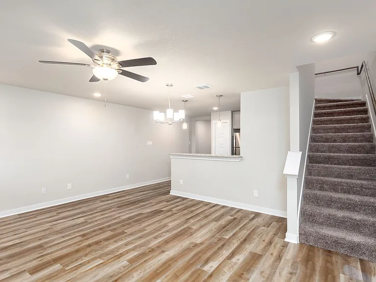 263 Damon Dr — Photo 8