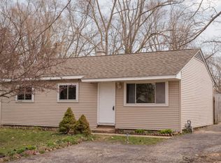70 Della St, Crystal Lake, IL 60014