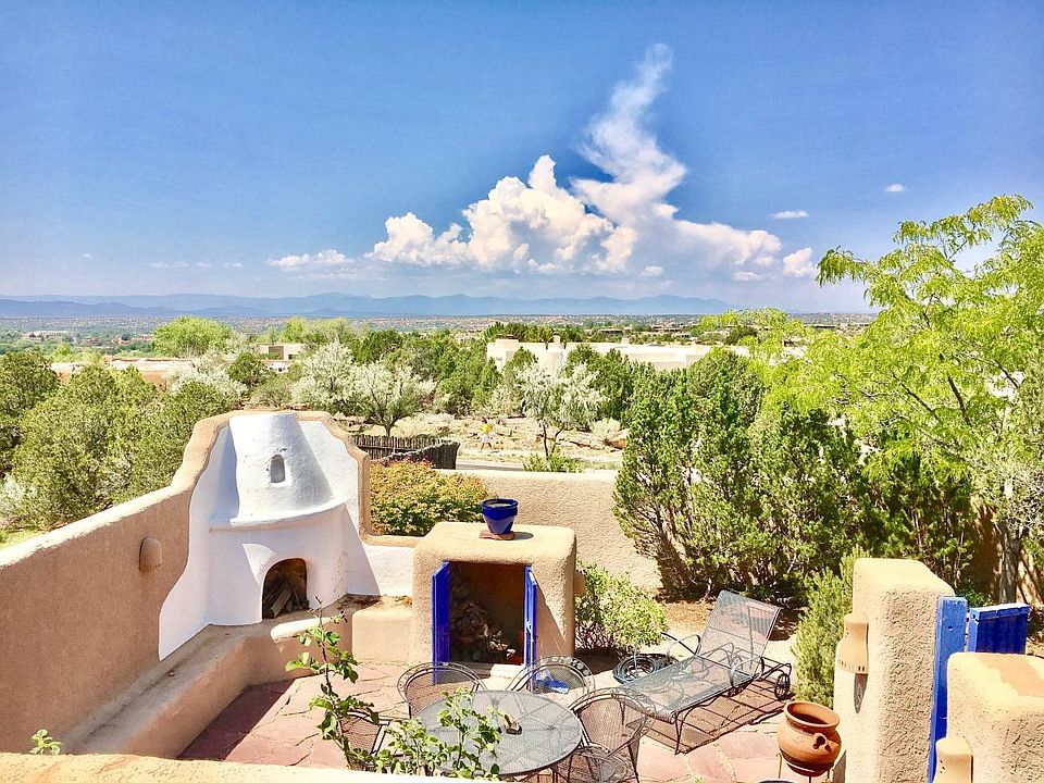 Outdoor Entertainment Area