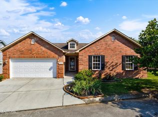 720 Kiefer Ln, Maryville, TN 37804