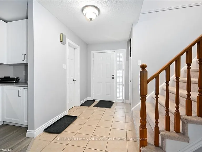 8 Buss Ct — Photo 33