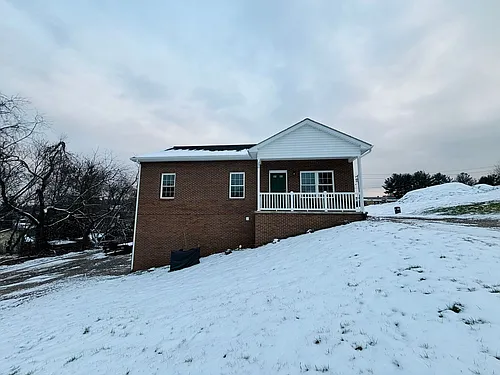290 Perry St Photo 1