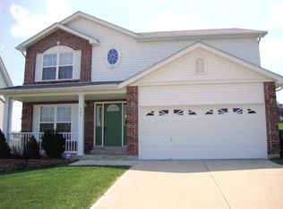 304 Winter Lake Ct, Fenton, MO 63026