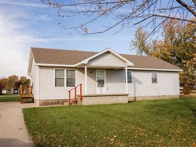 332 Kennedy Dr, Iola, KS, 66749