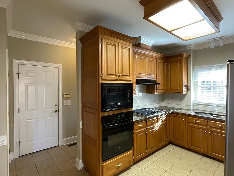 3602 French Woods Rd — Photo 8