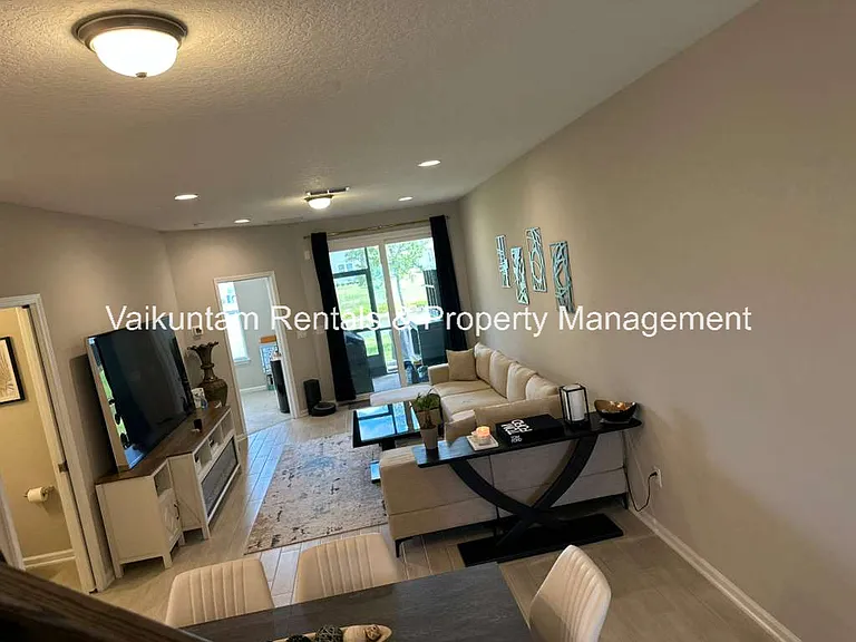 754 Cherry Elm Dr — Photo 2