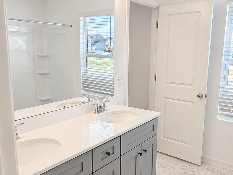 429 Gentle Bend Cv — Photo 10