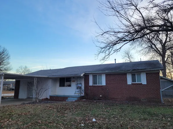 1124 B St NE, Miami, OK 74354