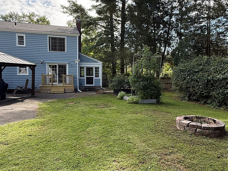 2nd image of 283 Hopmeadow Street