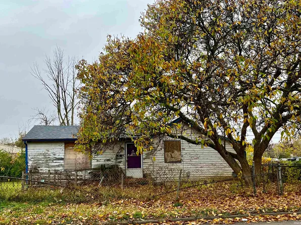 823 N Branson St, Marion, IN 46952