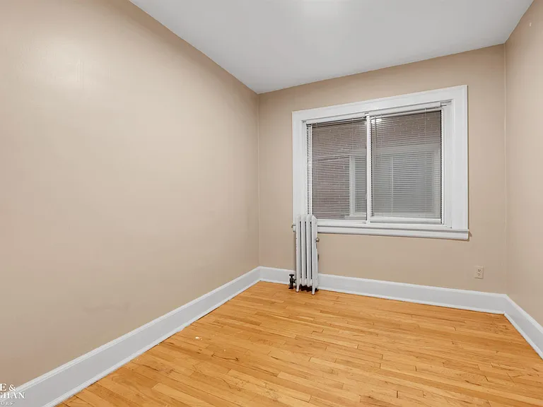 815 Beaconsfield Ave #2N — Photo 12