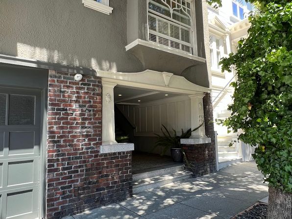 452 Lake St