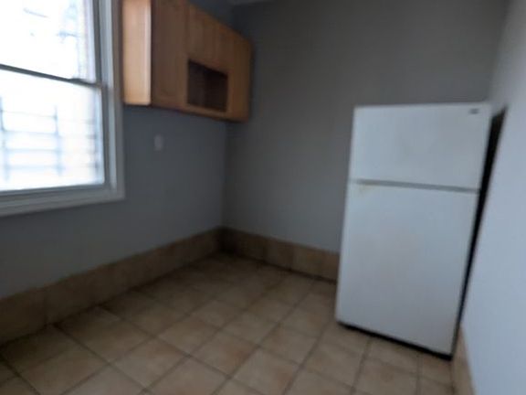 4th image of 1116 Magnolia Ave #Iii