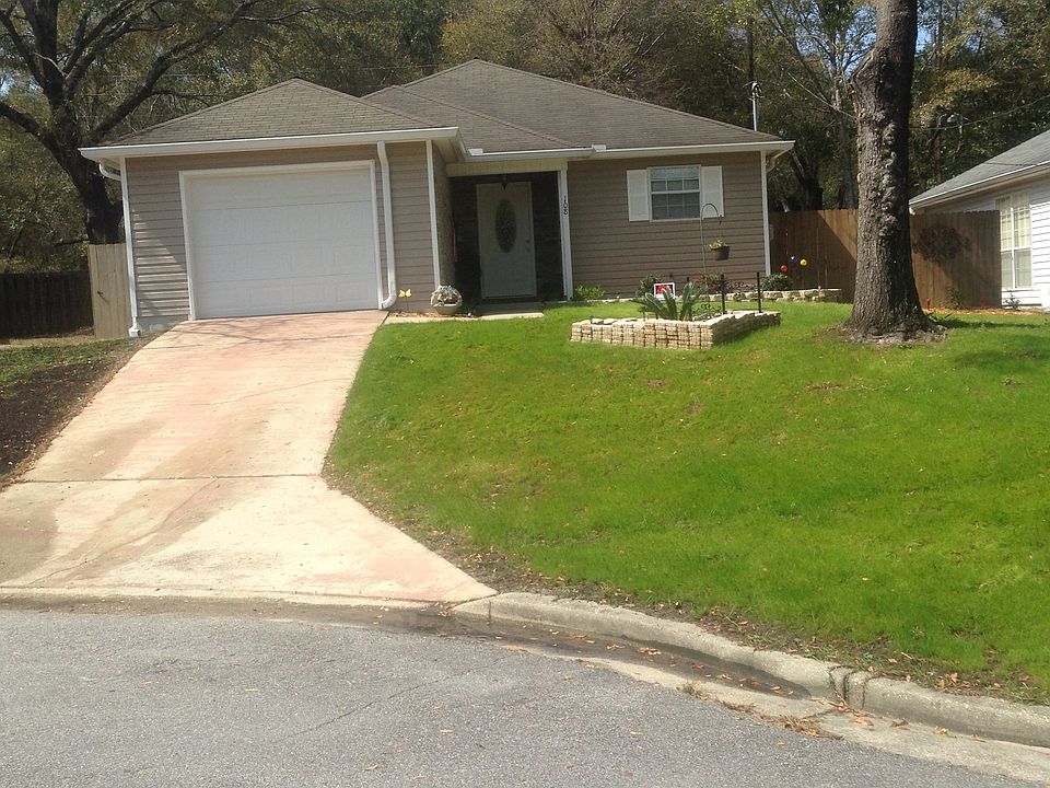 1st image of 108 Fair Oaks Dr