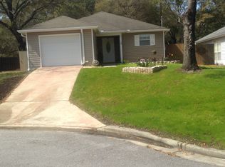 108 Fair Oaks Dr, Crestview, FL 32539