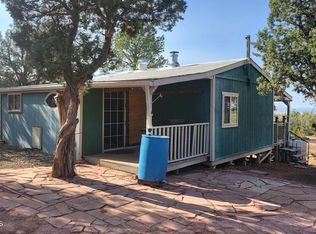 484 W Cone Ln, Ash Fork, AZ 86320
