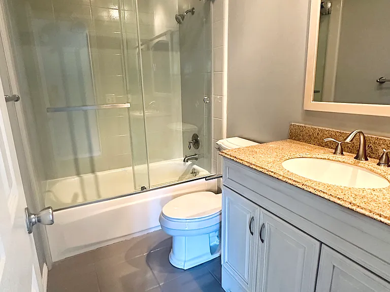 700 Westmount Dr #202 — Photo 2