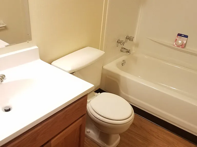 Kimberly Club Apartments — Photo 88