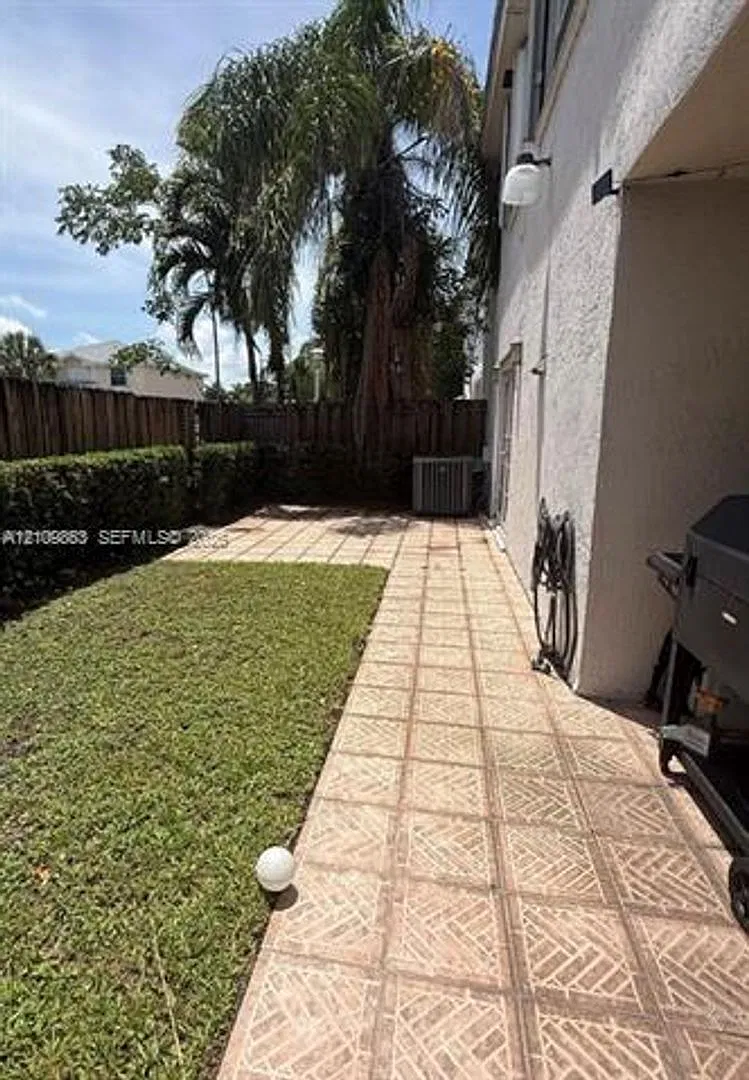 10161 SW 117th Ct # 10161, Miami, FL 33186 — Photo 3