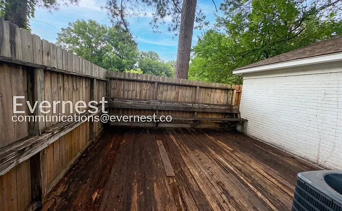 8304 Baldwyn Cv — Photo 29