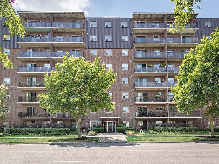 50 Memorial Dr #205-805-806 — Photo 10