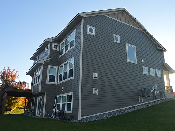 3rd image of 3321 Arden Dr