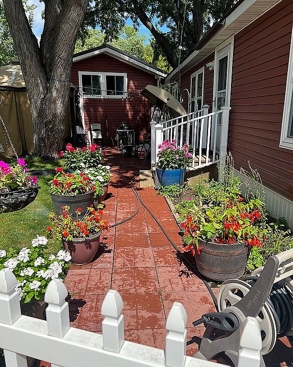 2nd image of 23 Crestwood Dr