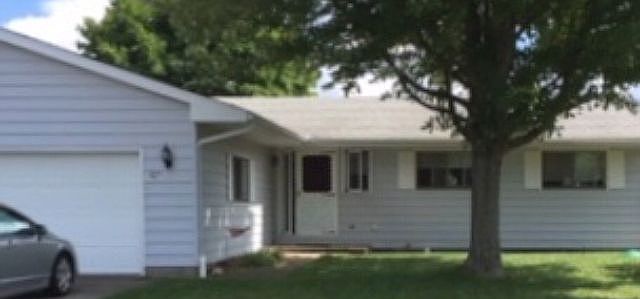 1st image of 107 Castlewood Dr