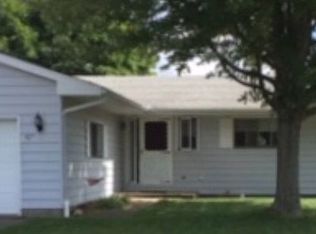 107 Castlewood Dr, Brooklyn, MI 49230