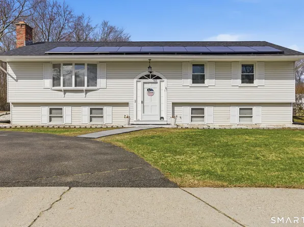 17 Pioneer Drive, Enfield, CT 06082