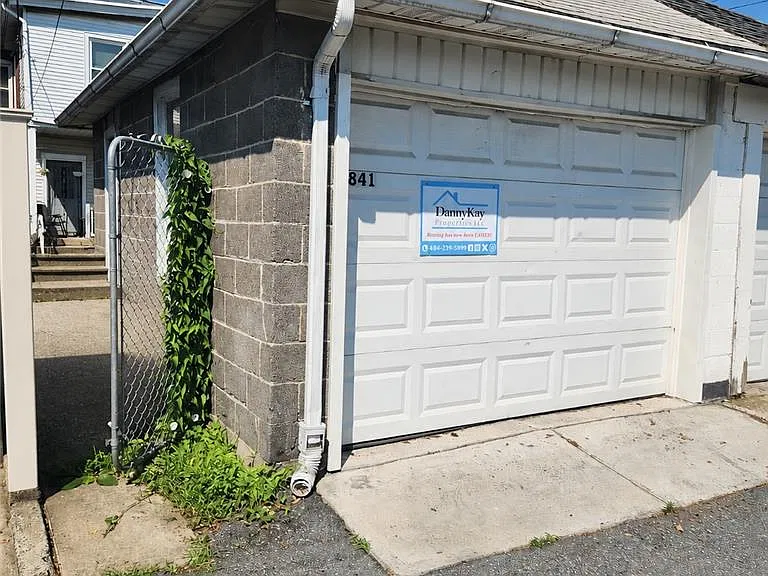 1841 Lincoln Ave #GARAGE ONLY — Photo 1