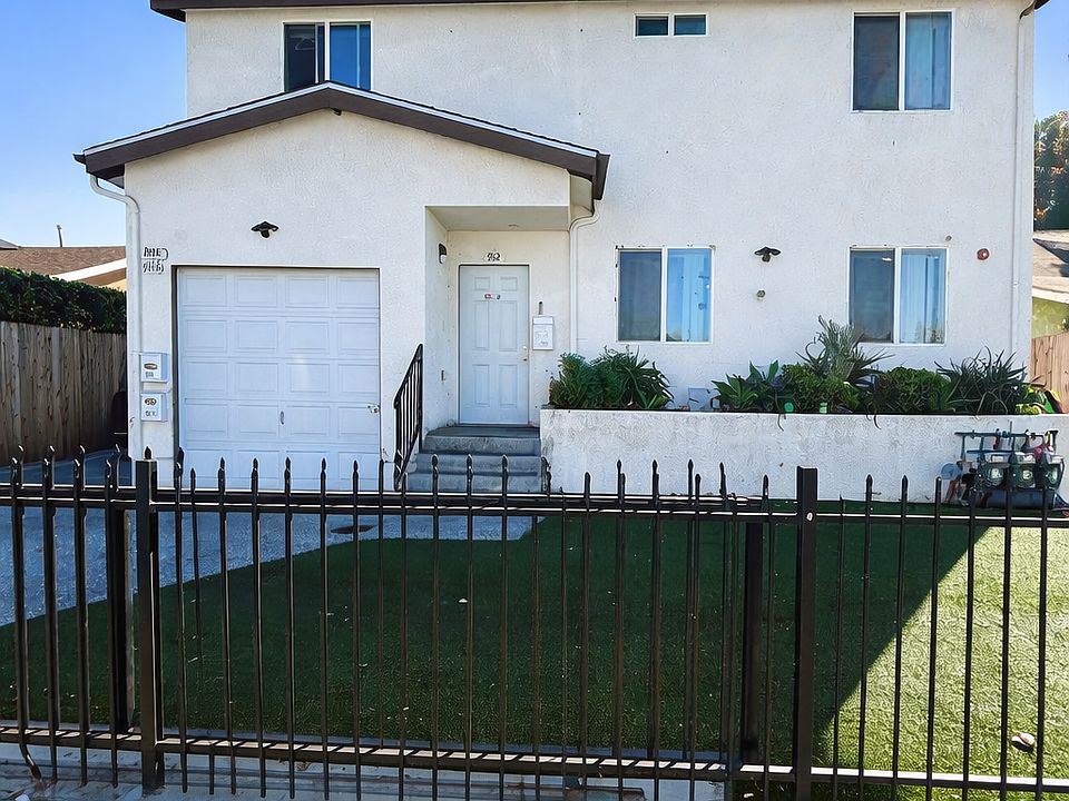 1st image of 914 W 65th St