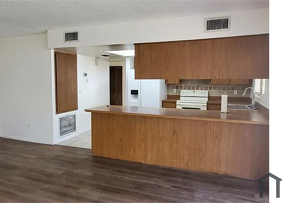 4624 Landscape Dr — Photo 9