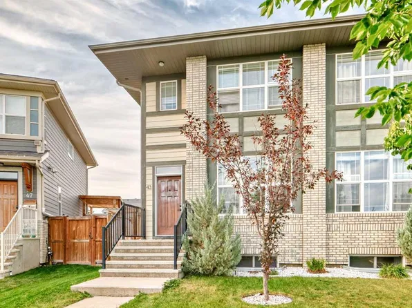 43 S Masters Sq SE, Calgary, AB T3M 2N3