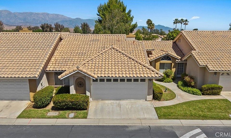 1st image of 944 Hogan Ave