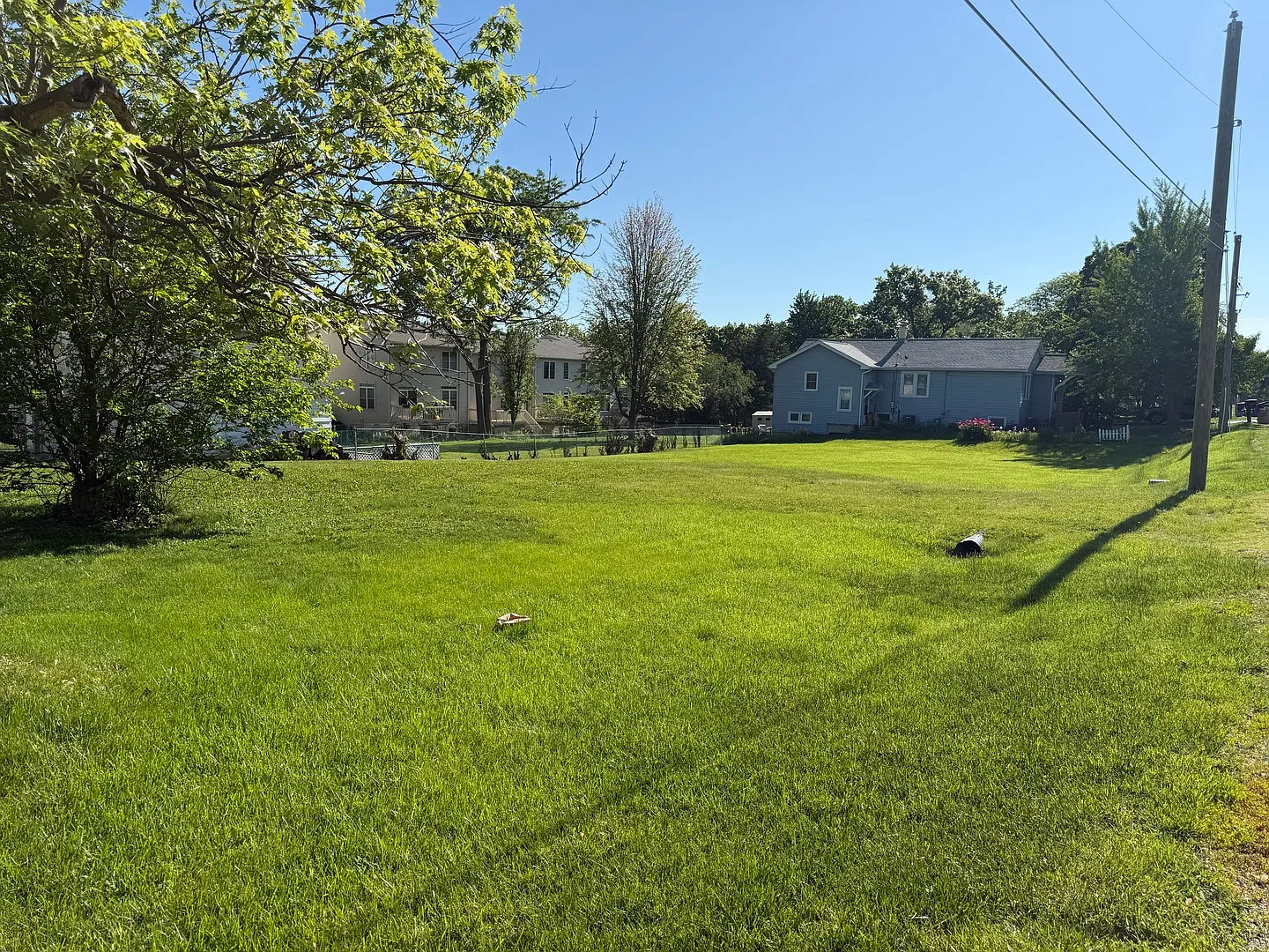 2160 Howard Ave photo 1