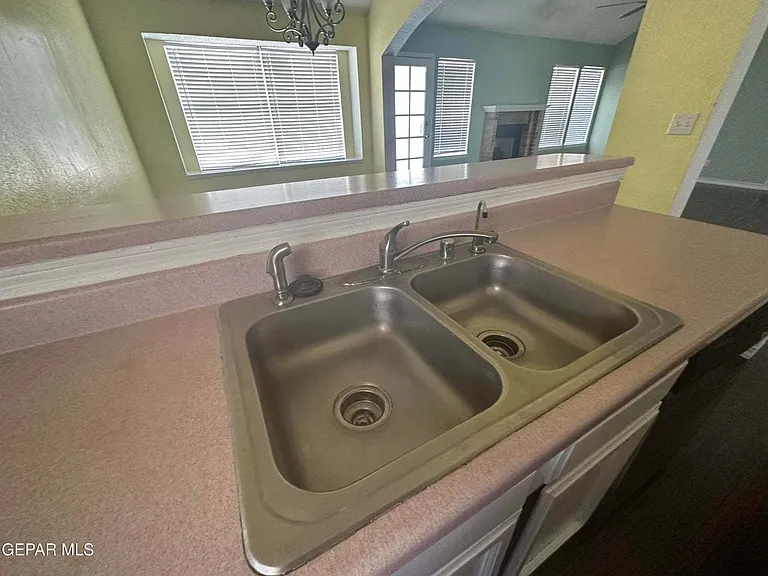 408 Hadley Pl — Photo 23