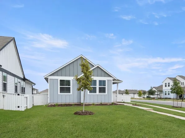 700 Running Creek Dr, Kyle, TX 78640