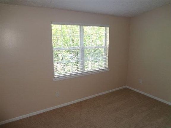 6824 Glenridge - Bedroom (7)