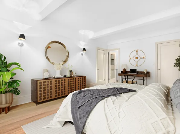 865 United Nations Plaza image 4 of 22