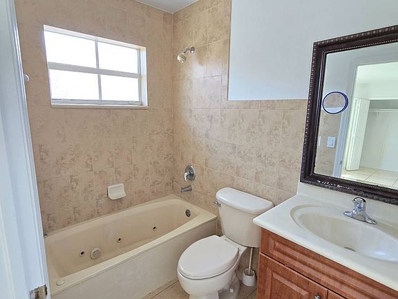 5th image of 3392 SW 24th St #3390