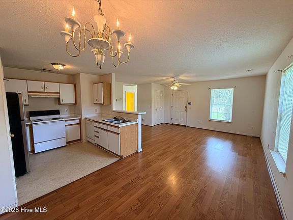 5th image of 1306 Wyngate Drive