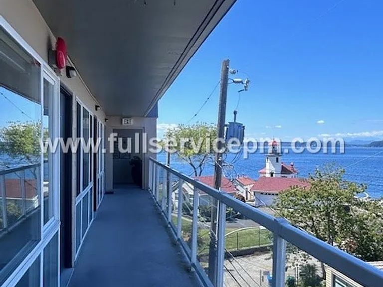 3151 Alki Ave SW #37 — Photo 1