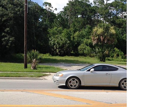 3rd image of 322 NE State Road 26