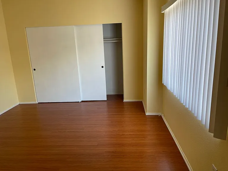 8800 Burnet Ave #3 — Photo 8