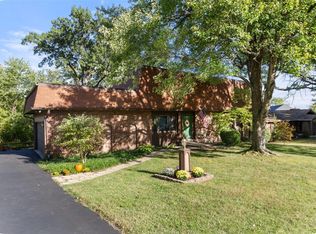 1138 Birchgate Trl, Saint Louis, MO 63135