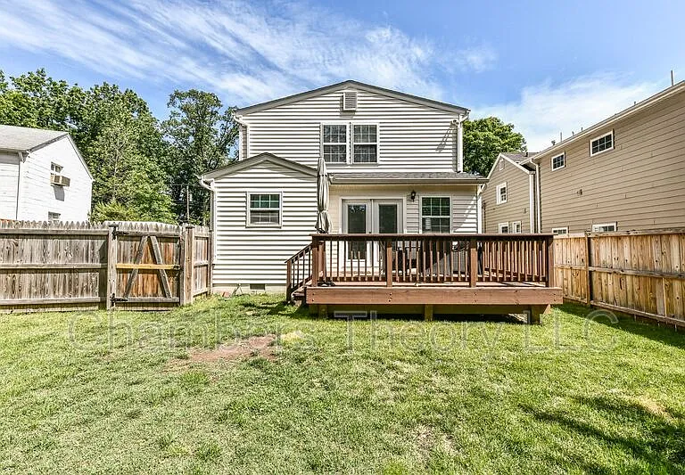 1033 S Edison St — Photo 29