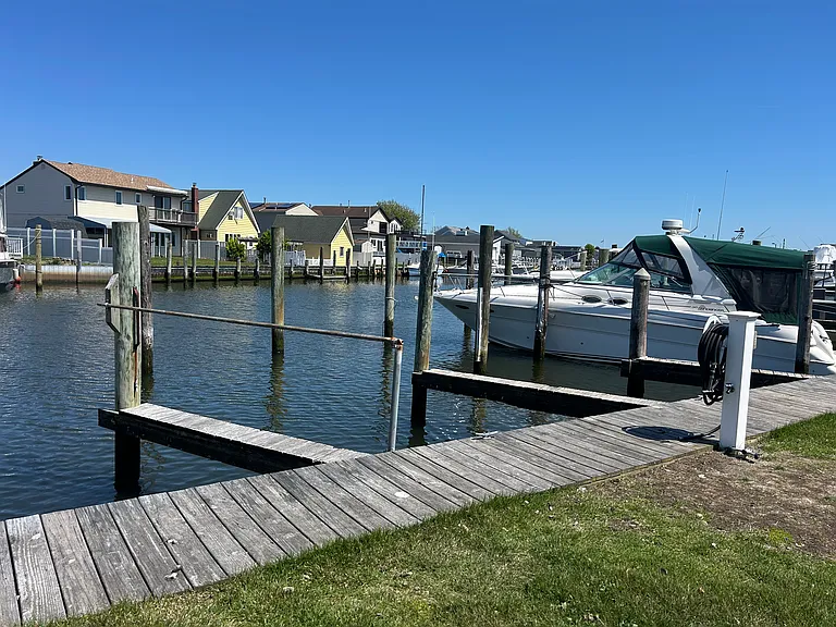 83 Gulf St #A — Photo 15