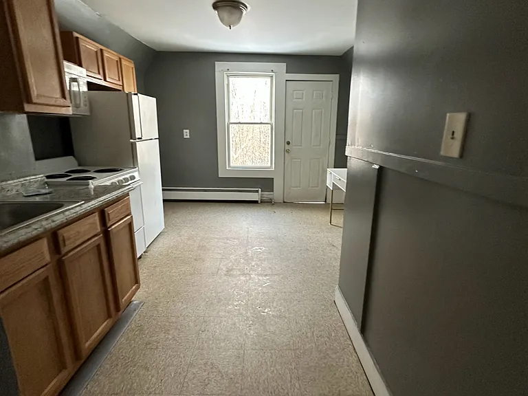 133 Lake St #3 — Photo 5