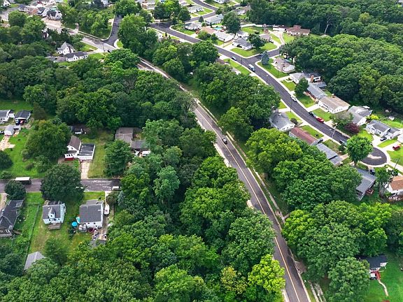4th image of 0 Eaton Ave